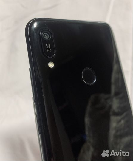 Телефон huawei Y6