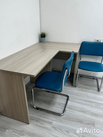 Письменный стол