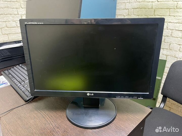 Монитор LG flatron W1941S-PF 60 Гц