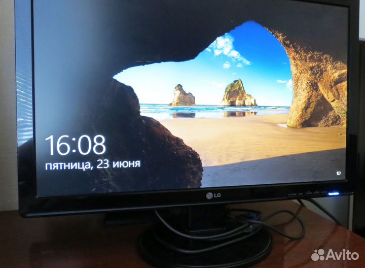 Монитор для компьютера 22 дюйма