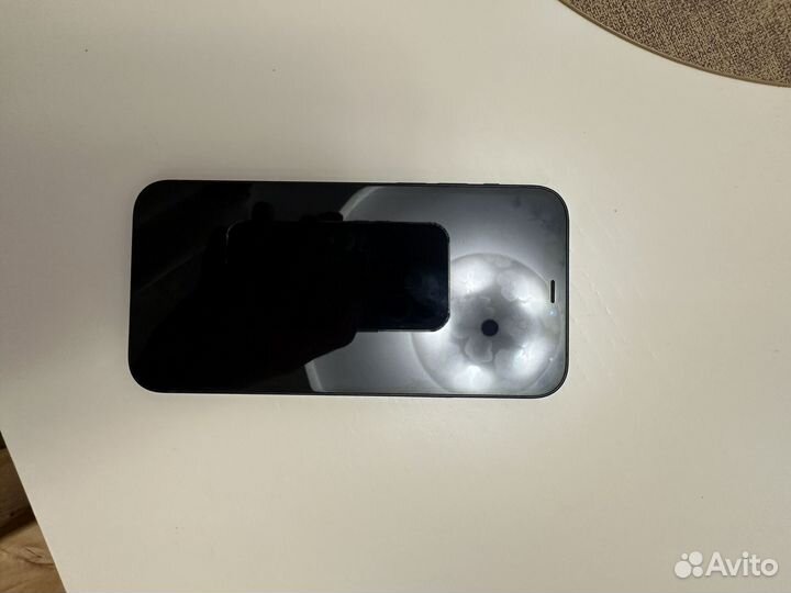 iPhone 12, 64 ГБ