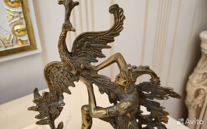 Бронза на камне Жар птица