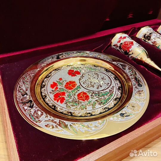 Набор посуды златоуст «Маки»