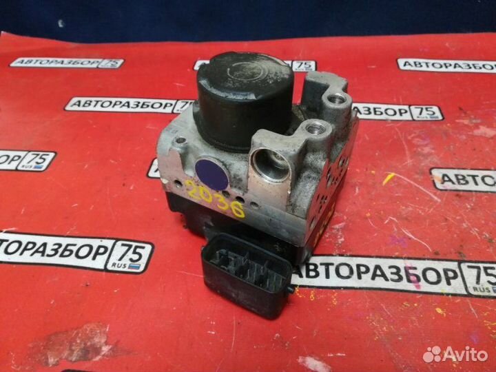 Блок abs Toyota Rav4 ACA20