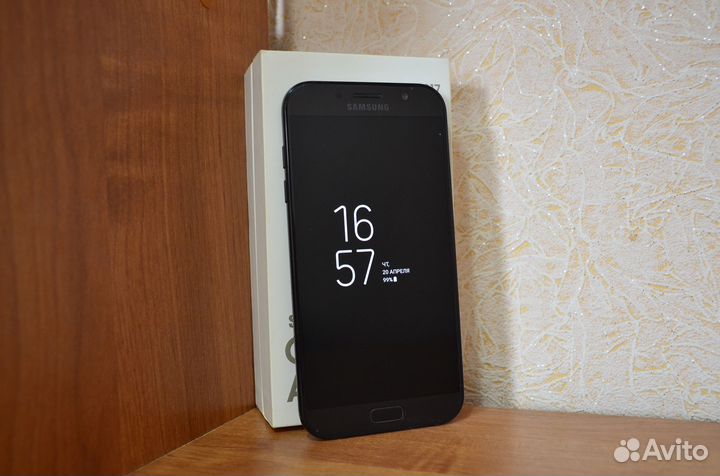 Смартфон Galaxy A7
