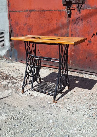 Станина с швейной машина Подольск