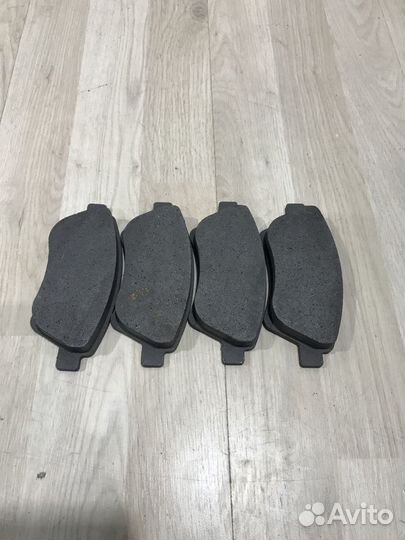 Тормозные колодки Renault megane 2 Лев, Прав