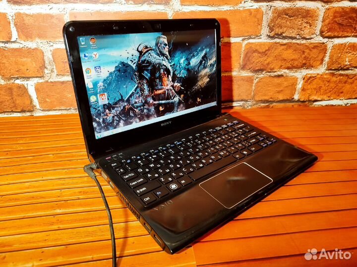 Sony vaio Sve1112M1RB - 2 Ядра \ 3 Озу \ 320 HDD