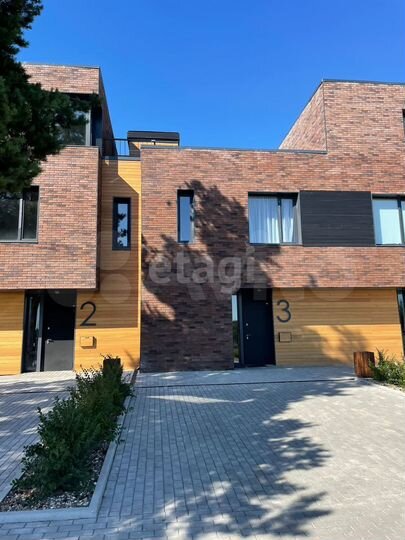 Таунхаус 126,6 м² на участке 1 сот.