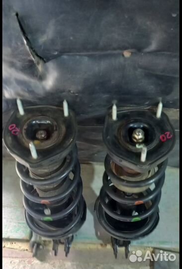 Задние стойки toyota caldina