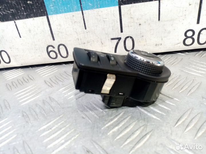 Б/У Блок управления светом#001