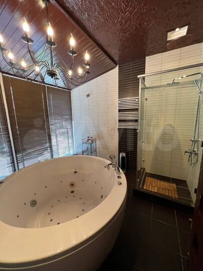 6-к. квартира, 250 м² (Грузия)