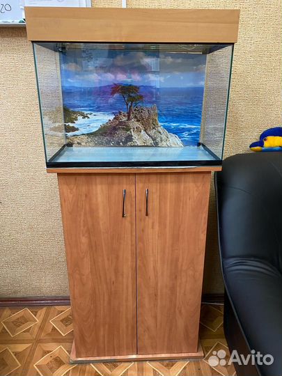 Аквариум с тумбой
