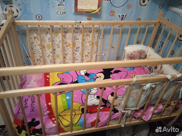 Детская кроватка