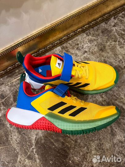 Кроссовки adidas