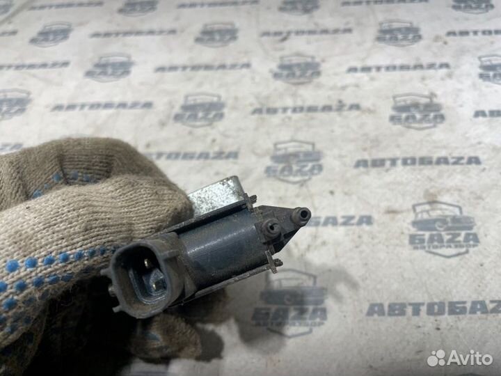 Клапан вакуумный Toyota Crown LS151 2LTE