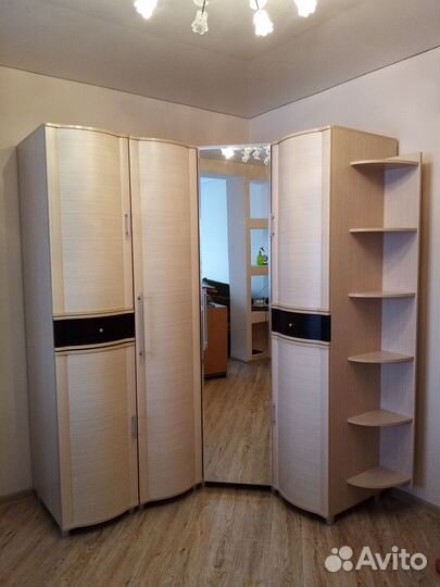 Угловой шкаф