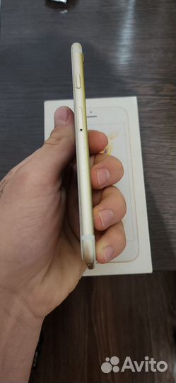 Телефон iPhone 6s