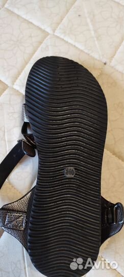 Босоножки женские