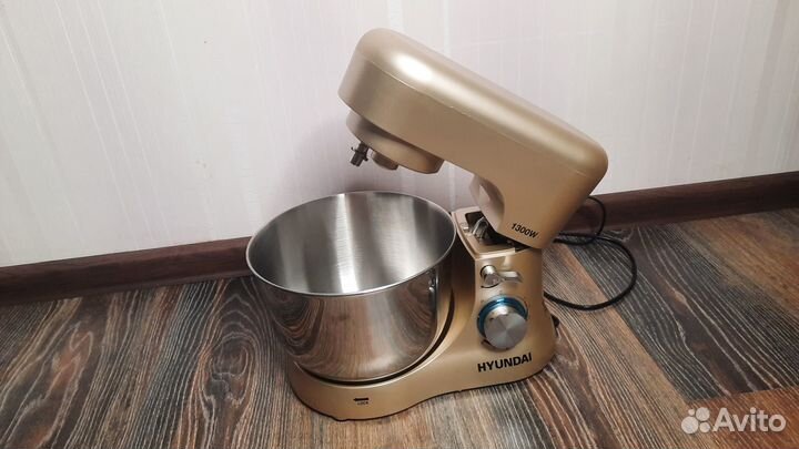 Миксер планетарный Hyundai HYM-S5551