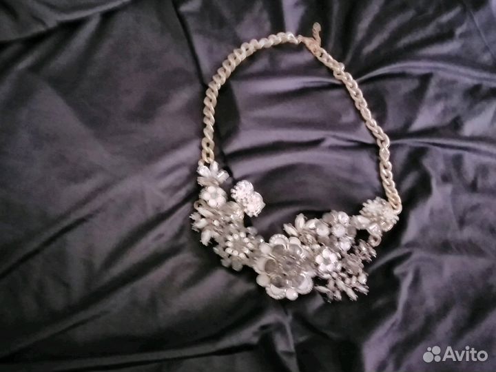 Разные колье