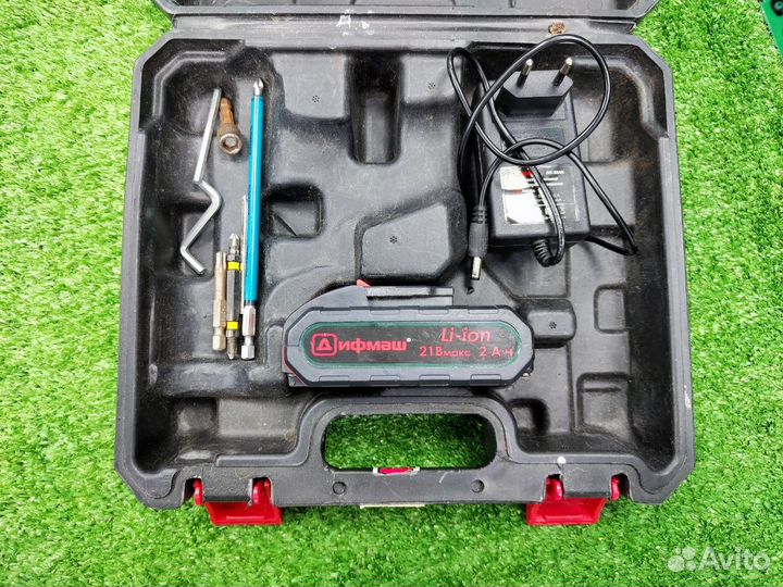 Аккумуляторная дрель-шуруповерт дифмаш ша-21-01М(л