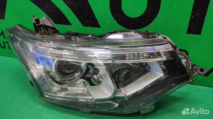 Фара правая Mitsubishi Outlander 3 2012-2015