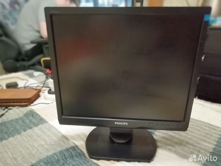 Монитор philips