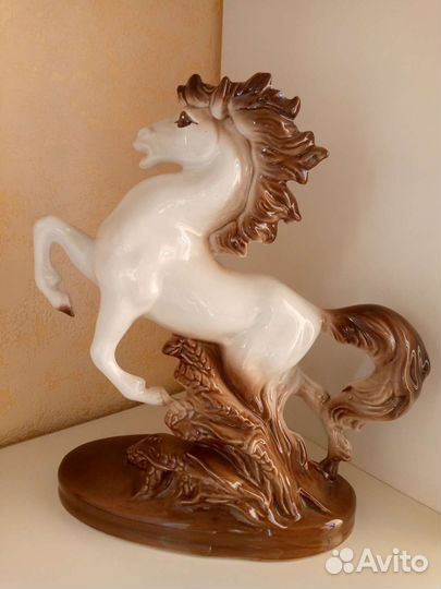 Конь лошадь большая статуэтка СССР