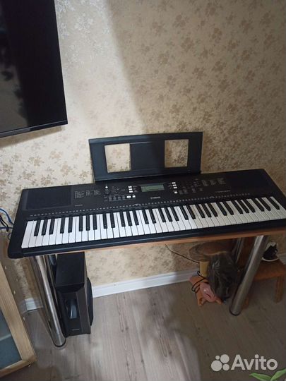 Цифровой синтезатор Yamaha PSR-E363