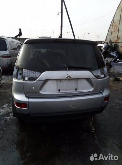 Дворники передние Mitsubishi Outlander CW4W 4B12