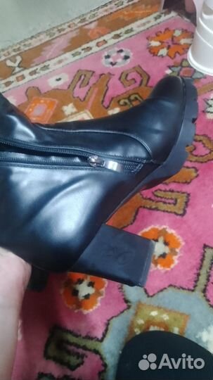 Зимние женские сапоги 38