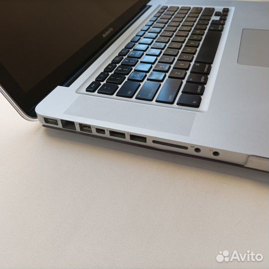 Apple macbook pro 15