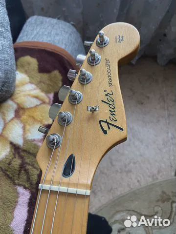 Гитара Fender Stratocaster