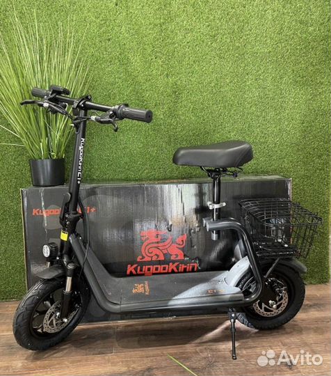 Электросамокат C1 plus Новенький