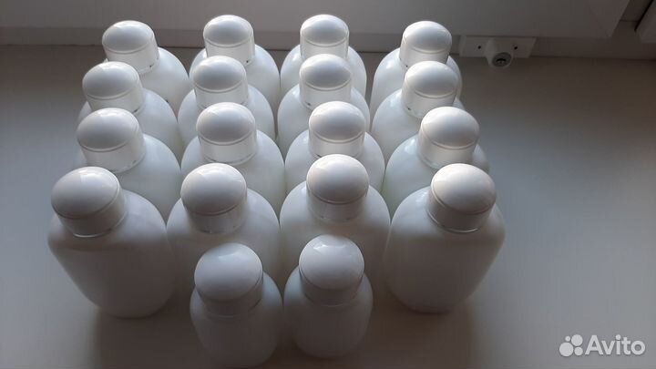 Бутылочки с крышками (Германия)