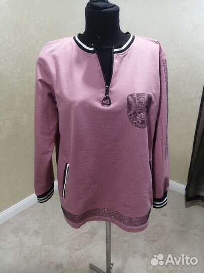 Костюм остался 48 и54