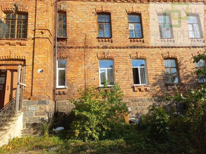 Комната 31,4 м² в 4-к., 1/2 эт.