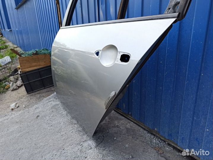 Дверь задняя левая Nissan Primera P12 седан QG16