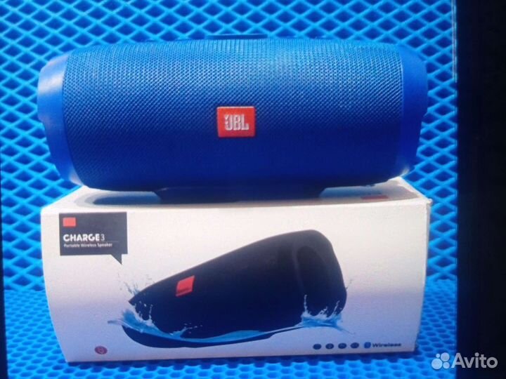Портативная Bluetooth колонка JBL