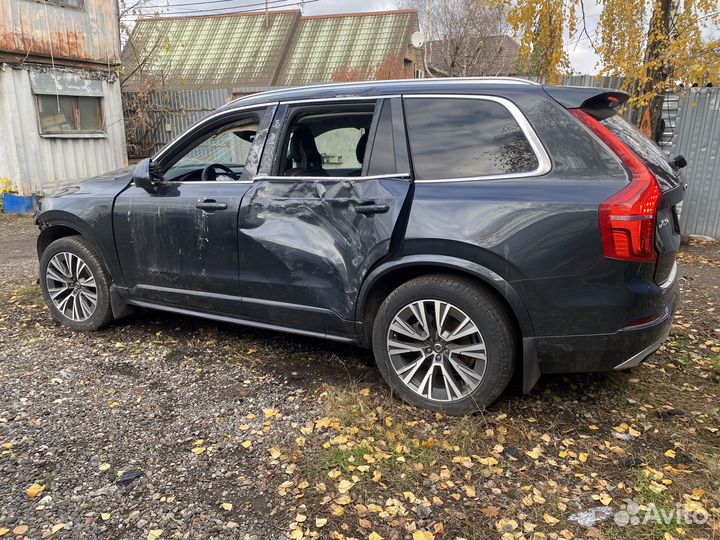 Volvo XC90 2.0 AT, 2022, битый, 51 880 км