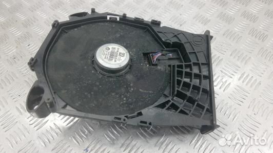 Сабвуфер BMW 3 E90/E91 (80S04Q102)