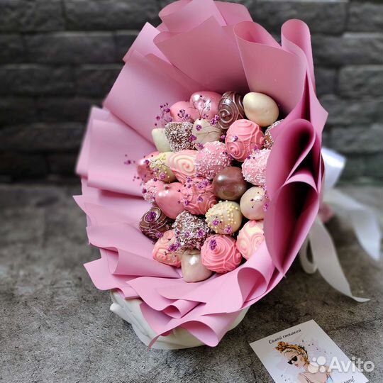 Клубника в шоколаде, съедобные букеты