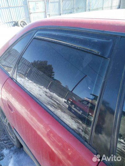 Стекло задней правой двери Audi 100 Ауди 100