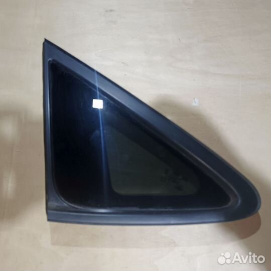 Стекло глухое левое Hyundai Ix35