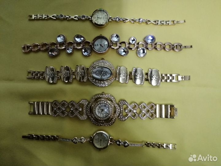 Часы наручные женские с браслетом(новые)