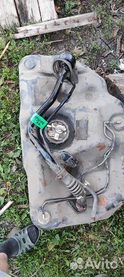 Бензобак nissan almera primera