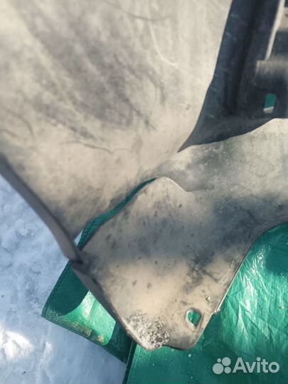 Бампер передний Toyota Hilux 2015-2020 г