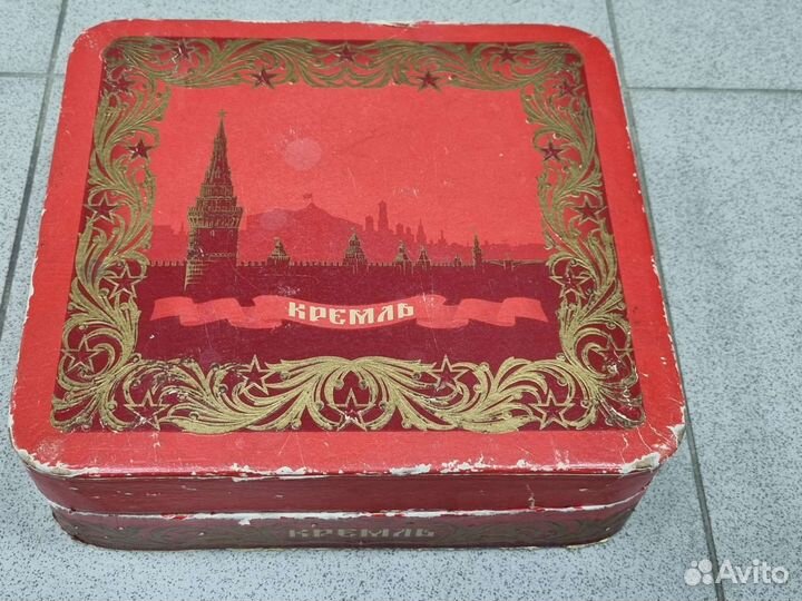 Коробка парфюмерная набор духи одеколон кремль