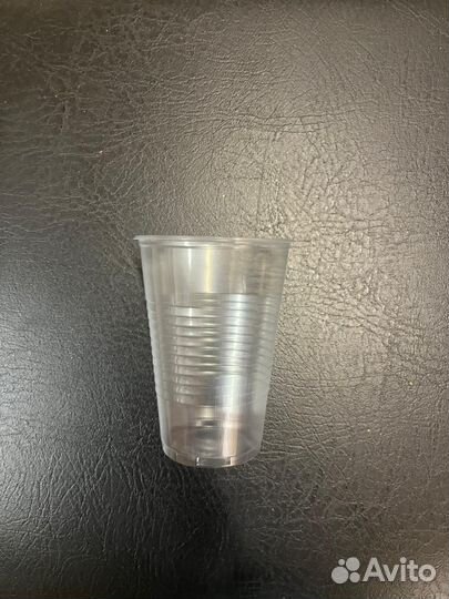 Пластиковые стаканы одноразовые